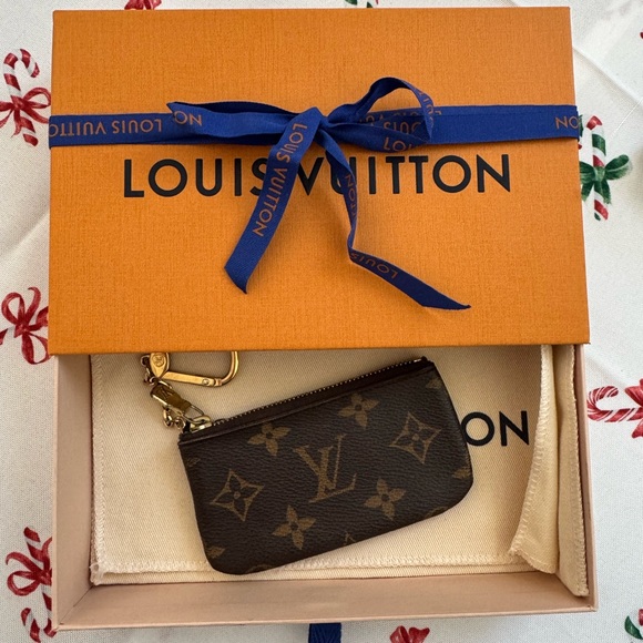 Louis Vuitton Key Pouch - Picture 2 of 5